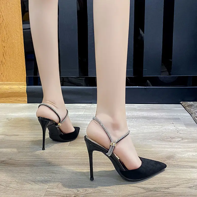 Дамски сандали на висок ток 2022 година, нови пролетно-летни универсални сандали с остри пръсти, пикантни женски сандали и чехли Baotou на тънките токчета Изображение 4