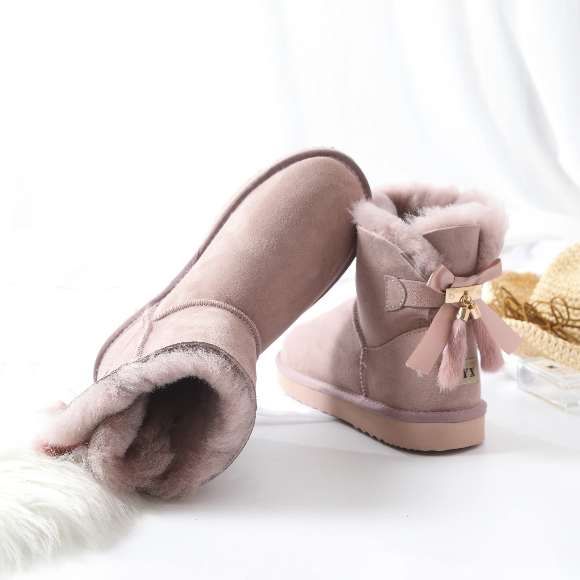 Моден зимни обувки в насипно състояние меху, Дамски Зимни обувки, Топли обувки от естествена Вълна с Лък и пискюли, Нескользящие дамски обувки от естествена овча кожа Изображение 4
