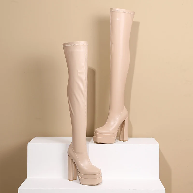 Модерен дамски ботуши над коляното на много висока трислойно платформа с квадратни пръсти, на дебелите токчета, със страничен цип, без шнур, с една плюшена подплата Изображение 3