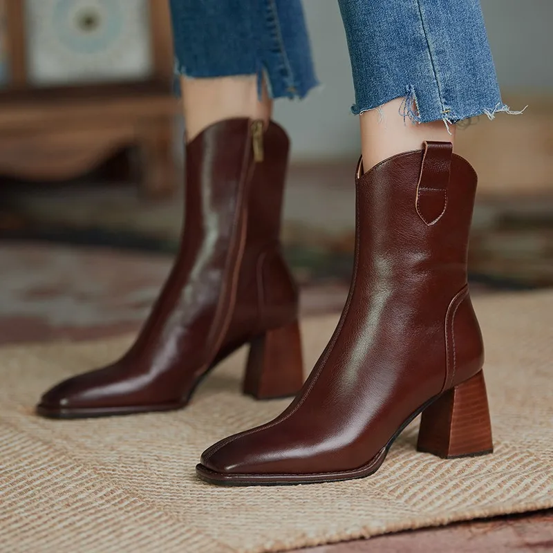 Обувки на висок ток в британския стил в стил ретро, есенно-зимни кожени фини обувки на дебелите обувки, обувки със средна дължина, с квадратни пръсти, къси Дамски ботуши Изображение 0