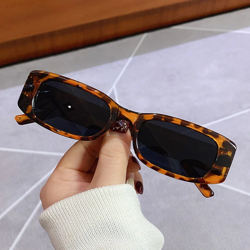 Реколта Правоъгълни Слънчеви Очила Дамски Маркови Дизайнерски Ретро Дамски Слънчеви Очила Моден Стил На Пътуване С Квадратно Огледало Oculos De Sol Изображение 0