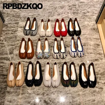 Сребристо-червени Обувки на плоска подметка С Кръгло Бомбе На Лачена Кожа, Големи Размери 42, Блестящи Дизайнерски обувки-täby с Раздвоена Чувства, Дамски Луксозни 2022 MM6